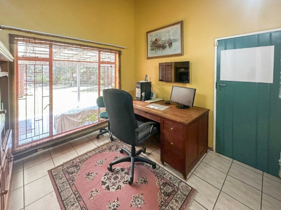 3 Bedroom Property for Sale in Meerhof North West